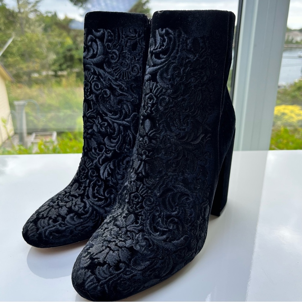 Jessica Simpson Black Velvet / Patterned Ankle Boots